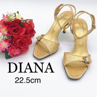 ダイアナ(DIANA)のGINZA DIANA 銀座ダイアナ　サンダル　ホログラム　金色　22.5cm(サンダル)