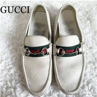 グッチ(Gucci)のグッチ　ドライビングシューズ　ホワイト　シェリーライン　レザー　26.5cm(その他)