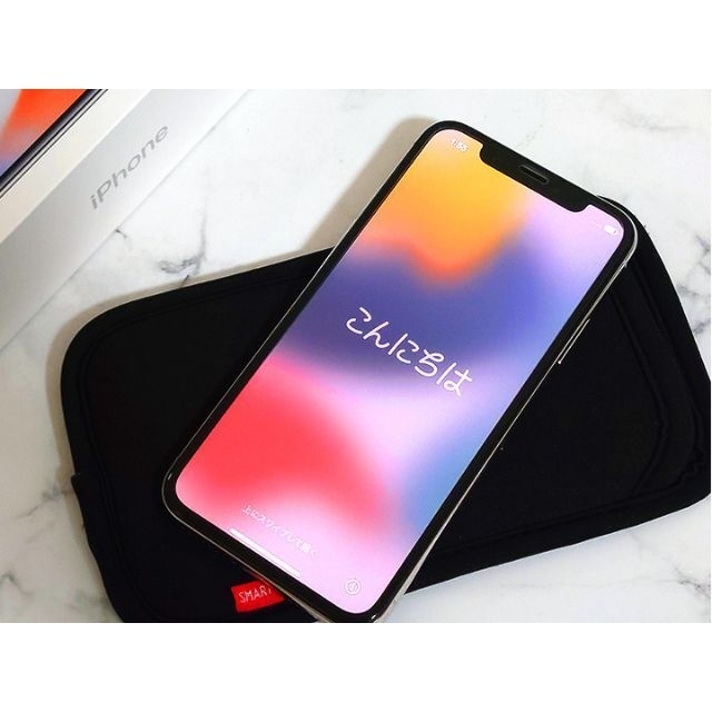 iPhone X シルバー 64GB（docomo/SIMロック/解除済み-