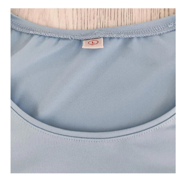UNIQLO(ユニクロ)のUNIQLO ユニクロ Tシャツ【L】ライトブルー レディースのトップス(Tシャツ(半袖/袖なし))の商品写真