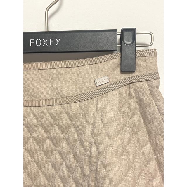 FOXEY(フォクシー)のＦＯＸＥＹ ＢＯＵＴＩＱＵＥ　スカート クロスフレア　38 レディースのスカート(ひざ丈スカート)の商品写真