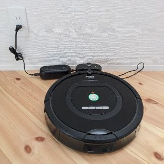 アイロボット(iRobot)のルンバ　770　中古品　予備フィルター付(掃除機)