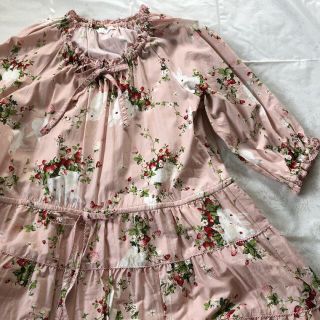 ピンクハウス♡【未着用】うさぎ????と野いちご????プリントのミディ丈