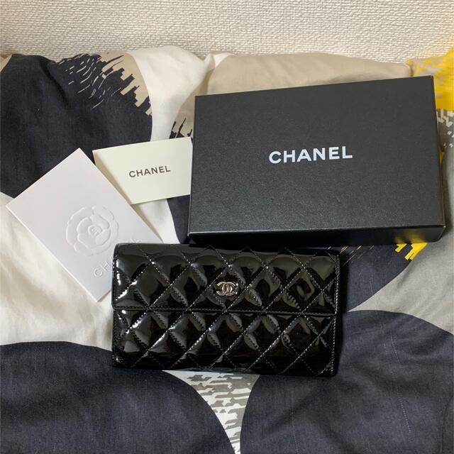 CHANEL シャネル 長財布　エナメル