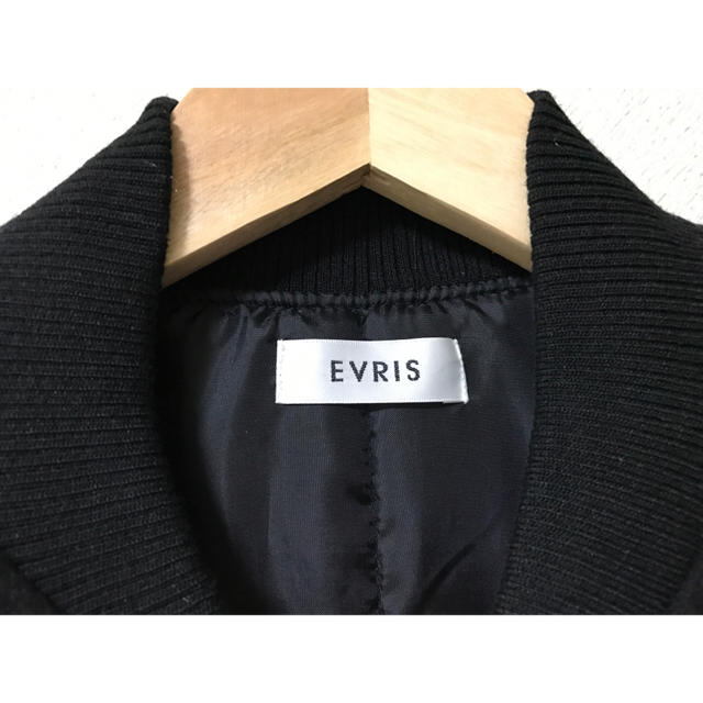 EVRIS(エヴリス)のEVRIS バイカラーブルゾン レディースのジャケット/アウター(ブルゾン)の商品写真