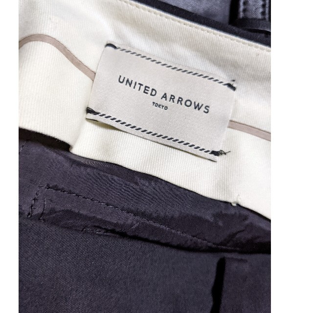 UNITED ARROWS(ユナイテッドアローズ)のユナイテッドアローズ　UNITEDarrows　パンツ　黒　ブラック レディースのパンツ(クロップドパンツ)の商品写真