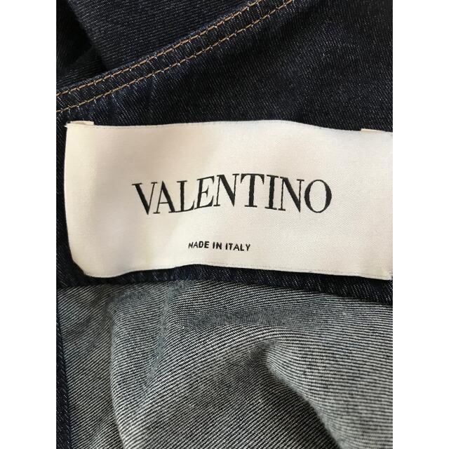 VALENTINO(ヴァレンティノ)のVALENTINO ヴァレンティノ　デニム　ワンピース レディースのワンピース(ひざ丈ワンピース)の商品写真
