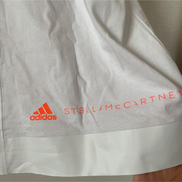 adidas by Stella McCartney(アディダスバイステラマッカートニー)のadidas by STELLA McCARTNEY Tシャツ 白シャツ レディースのトップス(Tシャツ(半袖/袖なし))の商品写真