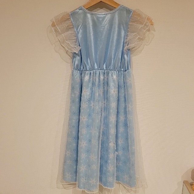 コストコ(コストコ)の【訳あり】エルサドレスワンピース　120 キッズ/ベビー/マタニティのキッズ服女の子用(90cm~)(ワンピース)の商品写真