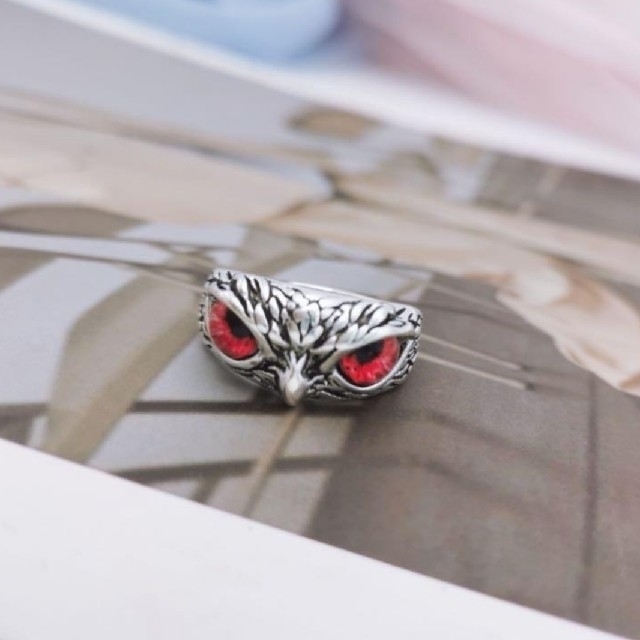 X208 幸運の鳥 フクロウリング 指輪  k18  シルバー レッド レディースのアクセサリー(リング(指輪))の商品写真