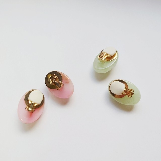 ROSE BUD(ローズバッド)のROSE BUD マーブルイヤリング レディースのアクセサリー(イヤリング)の商品写真