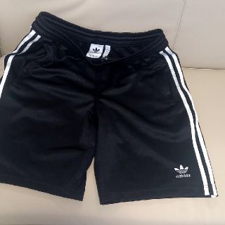 アディダス(adidas)のadidasハーフパンツL(ショートパンツ)