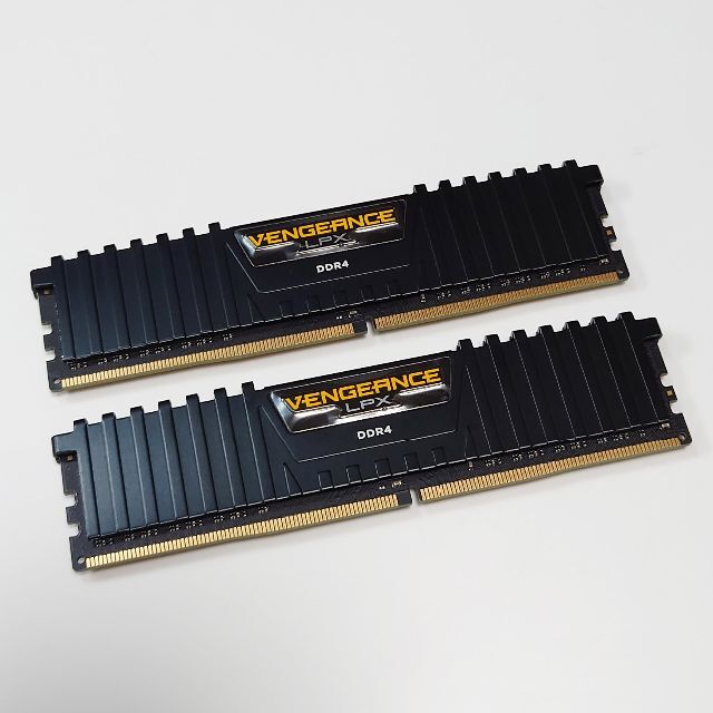 CORSAIR 16GB (8GBx2) DDR4-2666 (179 スマホ/家電/カメラのPC/タブレット(PCパーツ)の商品写真