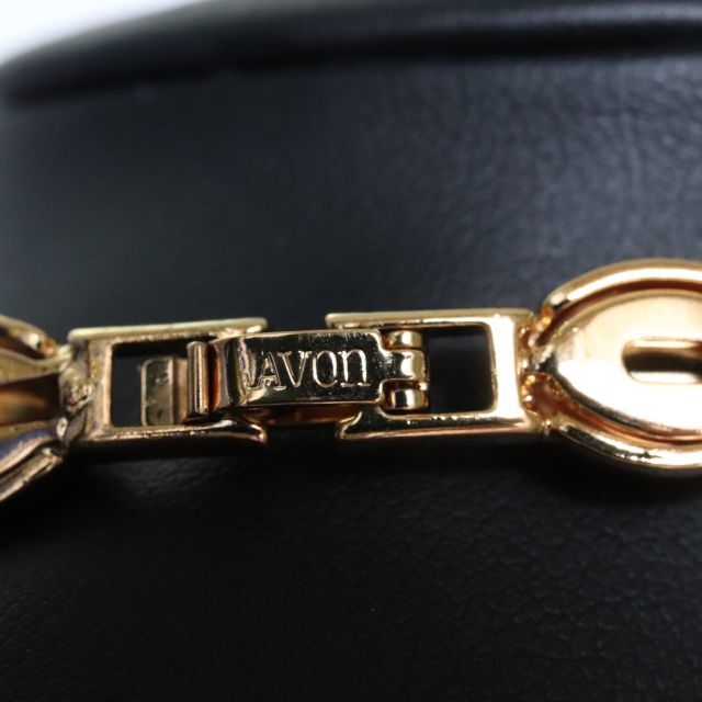 AVON(エイボン)のAvon エイボン ネックレス ゴールド ヴィンテージ　コスチュームジュエリー レディースのアクセサリー(ネックレス)の商品写真