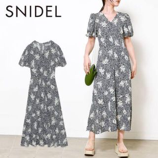 スナイデル(SNIDEL)のスナイデル　フロントボタンプリントナローワンピース(ロングワンピース/マキシワンピース)