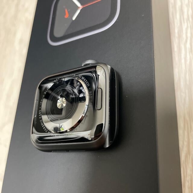 Apple Watch(アップルウォッチ)のApple Watch Series5 Nike 40mm GPS メンズの時計(腕時計(デジタル))の商品写真