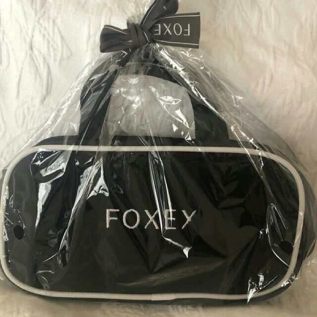 FOXEY(フォクシー)のおまとめ☆フォクシー ノベルティ ダブルポケットポーチ  ・ヒバ ミスト レディースのバッグ(ハンドバッグ)の商品写真