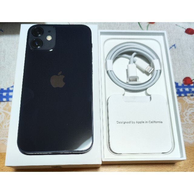アップル iPhone12 mini 64GB ブラック au