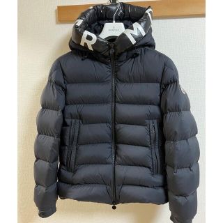 モンクレール ダウンジャケット(メンズ)(ブラック/黒色系)の通販 モンクレール ダウンジャケット(メンズ)(ブラック/黒色系)の通販