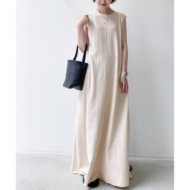 GOOD GRIEF！NOSLEEVE LONG DRESSなし生地の厚さ