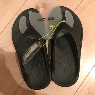 ウーフォス(OOFOS)の新品　ウーフォス　22㎝　ブラック(サンダル)