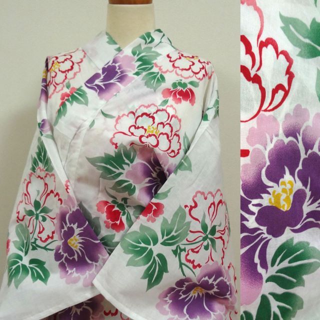 白地に紫の牡丹　浴衣 レディースの水着/浴衣(浴衣)の商品写真