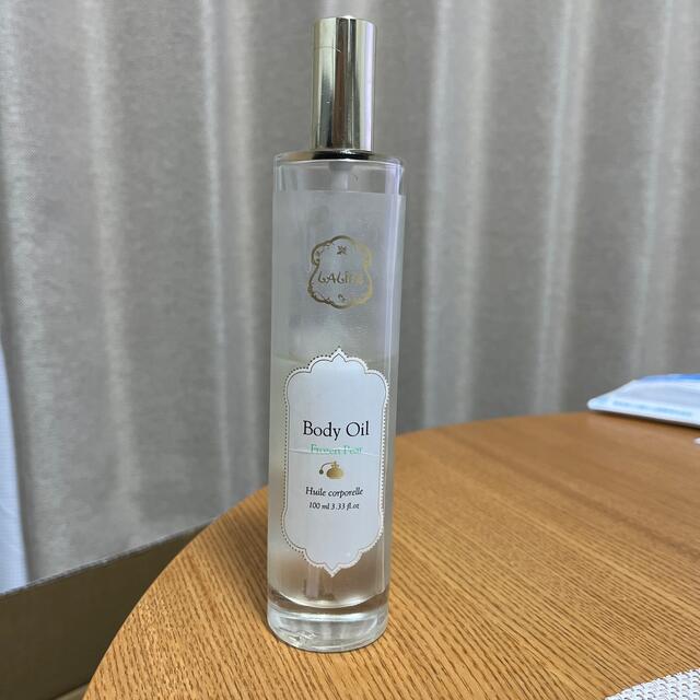 Laline(ラリン)のラリン　ボディオイル　Frozen pear 100ml コスメ/美容のボディケア(ボディオイル)の商品写真