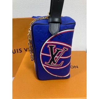 ルイヴィトン(LOUIS VUITTON)のNBAコラボ　ルイヴィトン  クローク・ドップキット　新品未使用(セカンドバッグ/クラッチバッグ)