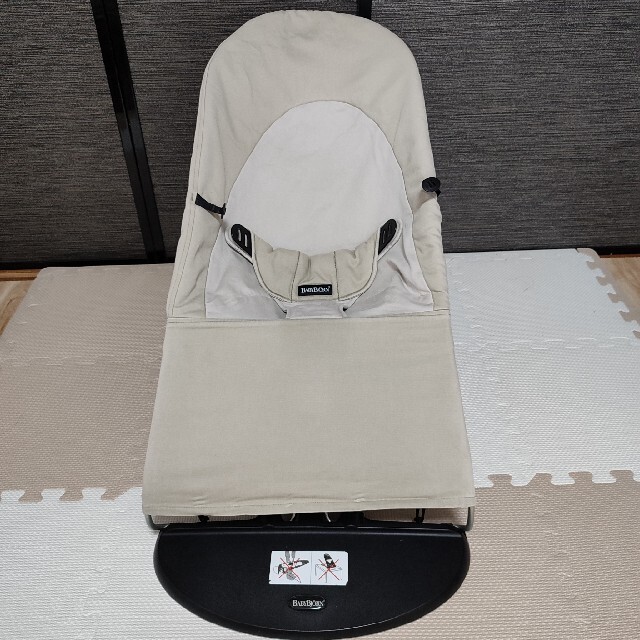 BABYBJORN(ベビービョルン)のベビービョルン バウンサー ベージュ カバー・おもちゃ付き　フルセット キッズ/ベビー/マタニティの寝具/家具(その他)の商品写真