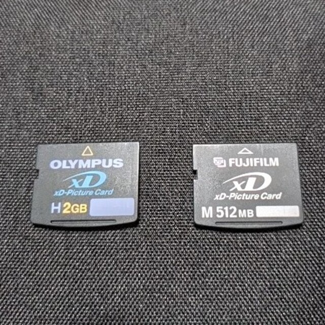 OLYMPUS(オリンパス)のxD-Picture Card 2GB & 512MB スマホ/家電/カメラのカメラ(その他)の商品写真