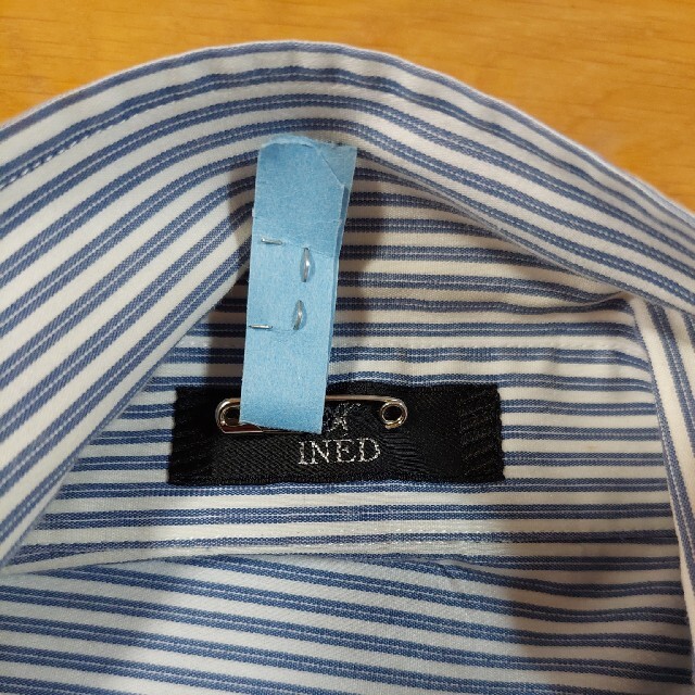 INED(イネド)の極美品　イネド　ストライプシャツ レディースのトップス(シャツ/ブラウス(長袖/七分))の商品写真