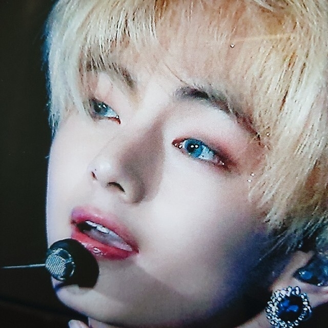 テテ マスター アクリル 額縁 A3 BTS V テテ マスター アクリル 額縁 A3 BTS V