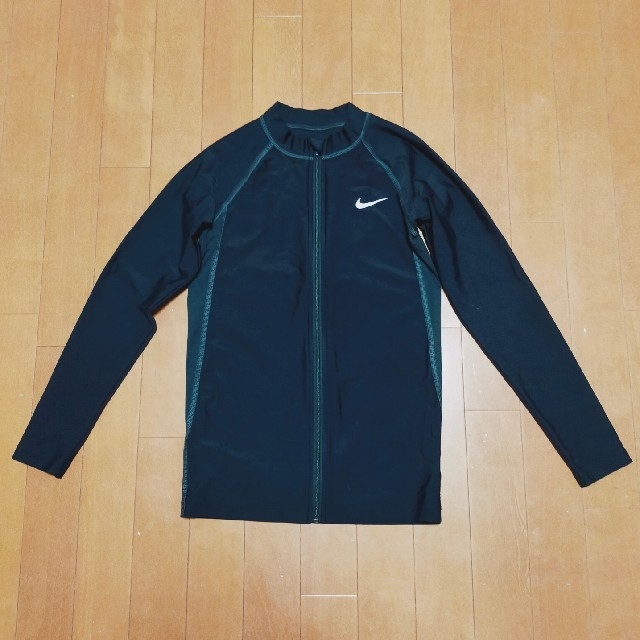 NIKE(ナイキ)のラッシュガード♡160 キッズ/ベビー/マタニティのキッズ服男の子用(90cm~)(水着)の商品写真