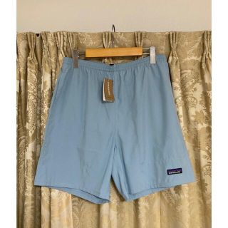 パタゴニア(patagonia)の新品　パタゴニア　水陸両用　バギーパンツ　水色　メンズXL(ショートパンツ)