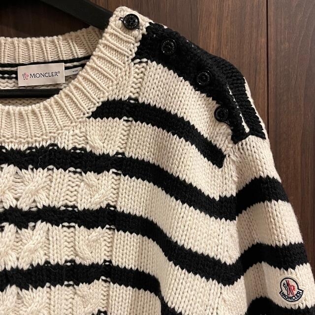 MONCLER(モンクレール)の【Moncler】モンクレール /ニット/ボーダー/白×紺/XXL/美品 メンズのトップス(ニット/セーター)の商品写真