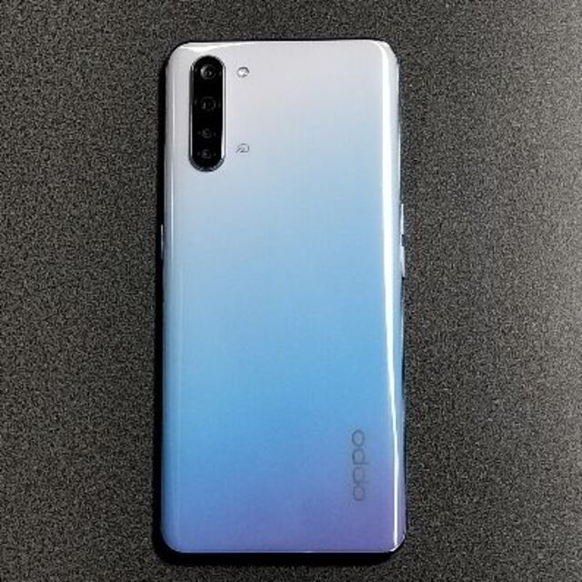 OPPO(オッポ)のOPPO Reno 3A　ホワイト スマホ/家電/カメラのスマートフォン/携帯電話(スマートフォン本体)の商品写真