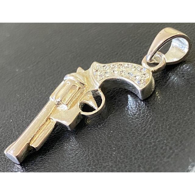 買物 シルバー925 ネックレストップ 手錠 ピストル オニキス asakusa