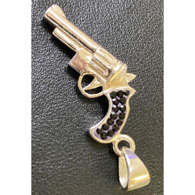 シルバー925 拳銃型 ペンダントトップ ネックレス ピストル 短銃 彫金