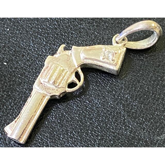 シルバー925 大粒CZダイヤ 拳銃型 ペンダントトップ ネックレス