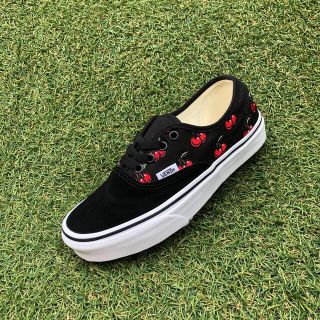 ヴァンズ(VANS)の美品22.5 限定モデル！VANS ヴァンズ オーセンティック H685(スニーカー)