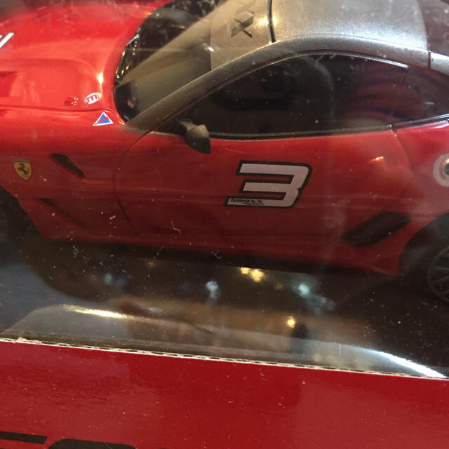 Ferrari(フェラーリ)の気まぐれセール 新品未開封！送料込み ラジコン  フェラーリ カー エンタメ/ホビーのおもちゃ/ぬいぐるみ(ホビーラジコン)の商品写真