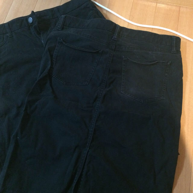 UNIQLO(ユニクロ)のユニクロ 黒タイトスカート レディースのスカート(ひざ丈スカート)の商品写真