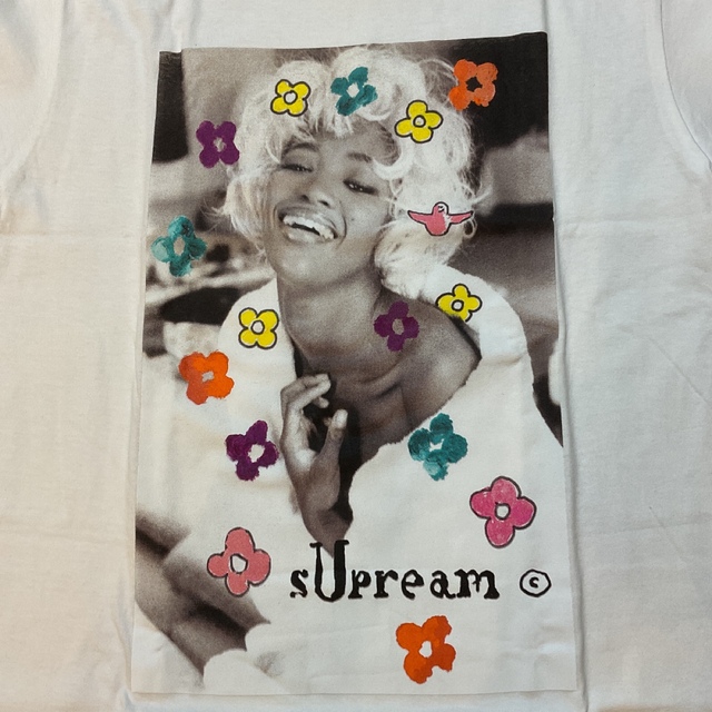 Supreme Naomi Tee White