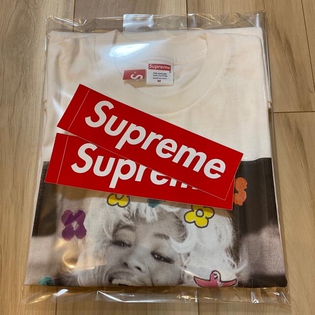 Supreme Naomi Tee White