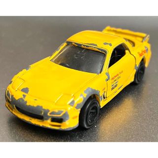 タカラトミー(Takara Tomy)のトミカ マツダ サバンナ RX-7 FD3S 頭文字D 中古 レッドサンズ 現状(ミニカー)