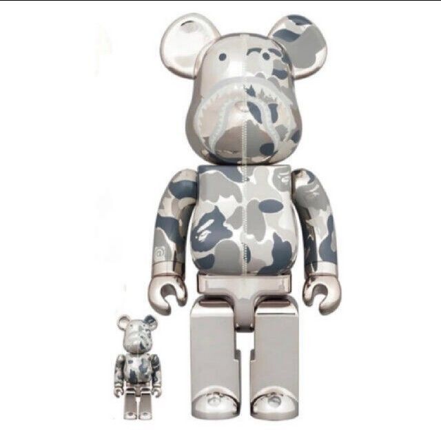 BE@RBRICK BAPE(R) CAMO SHARK 100％ & 400％ ハンドメイドのおもちゃ(フィギュア)の商品写真