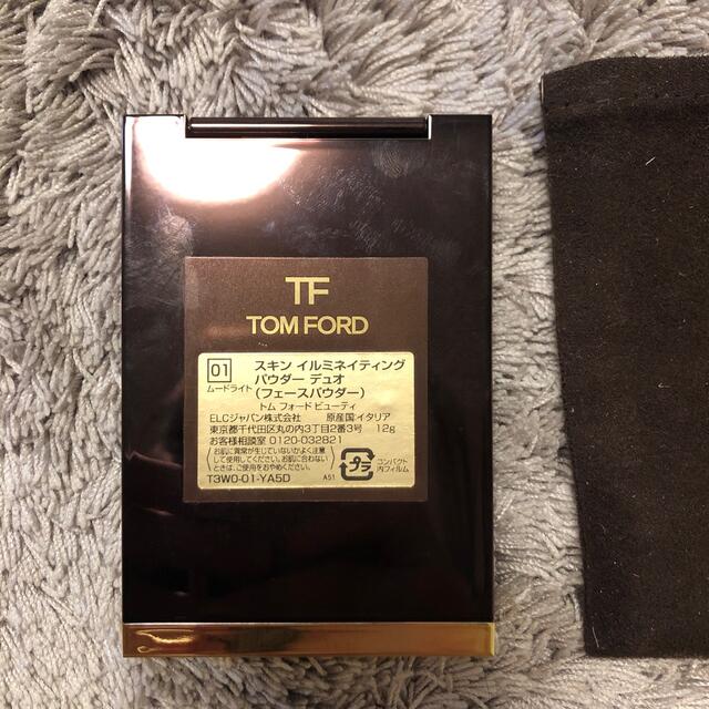 TOM FORD(トムフォード)のトムフォード　スキンイルミティングパウダーデュオ01 コスメ/美容のベースメイク/化粧品(フェイスパウダー)の商品写真