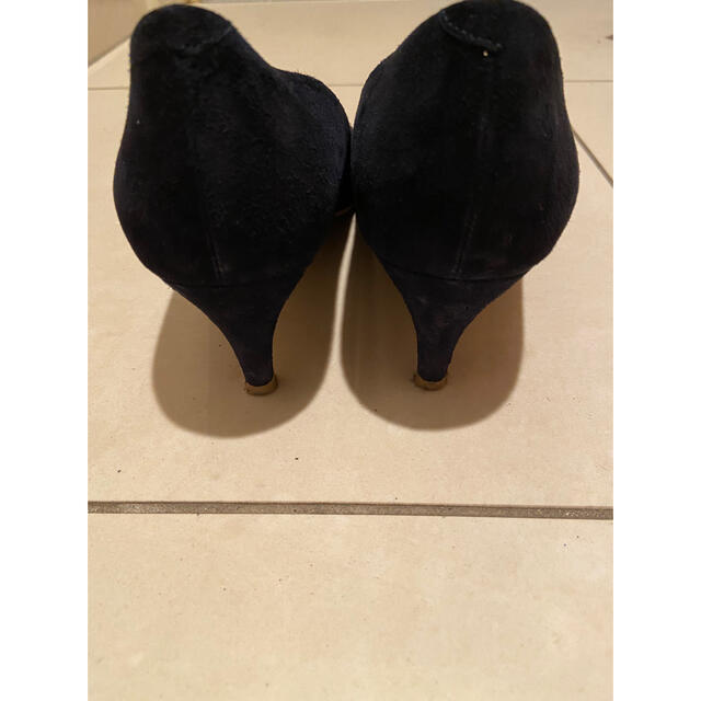 DIANA(ダイアナ)のDIANA ブラックのプレーンパンプス23.5cm レディースの靴/シューズ(ハイヒール/パンプス)の商品写真