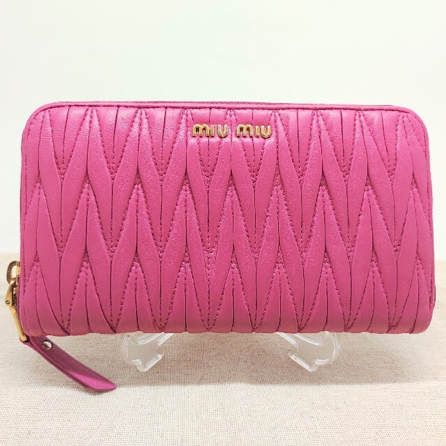 ⭐正規品⭐ miumiu ミュウミュウ マテラッセ長財布 - 財布