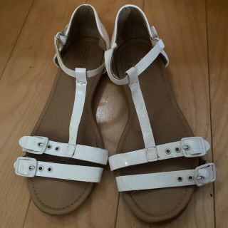 ザラキッズ(ZARA KIDS)のZARAサンダル　白　22.5cm(サンダル)